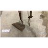 Image 6 : Garden Gripper Square Point Shovel, Drain Spade, Hoe, Hedge Shears, and More
