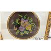 Image 6 : Pair of Framed Needlepoint Floral Artworks, 13 1/2 x 13 1/2"
