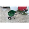 Image 5 : Scotts SpeedyGreen 3000 Broadcast Fertilizer Spreader