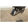 Image 3 : True Temper Single-Wheel Steel Wheelbarrow with Wooden Handles