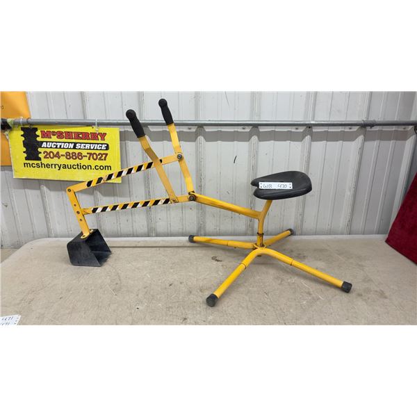 Big Dig-100 Youth Sandbox Digger Excavator Crane with 360-Degree Rotation