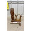 Image 1 : Vintage Indian Wood Carvers Lot: Totem Pole, Pipe, and Deer Sculptures