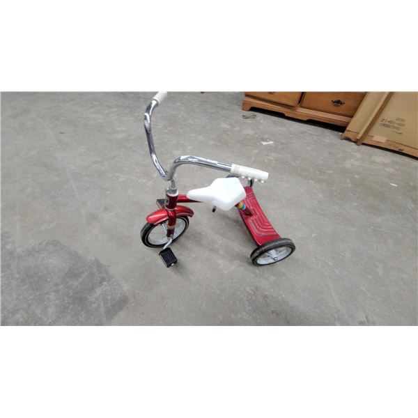 Radio Flyer Classic Red Tricycle with Chrome Handlebars and White Seat