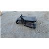 Image 4 : Tow-Behind Lawn Sweeper with Collection Hopper 40"
