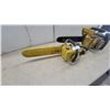 Image 5 : 2xJohn Deere Chainsaws, 30 and a Bigger One
