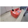 Image 2 : Quicksilver 6-Gallon Portable Marine Fuel Tank