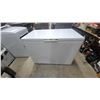 Image 1 : Kenmore White Chest Freezer with Adjustable Temperature Control 34 x 27 x 46"