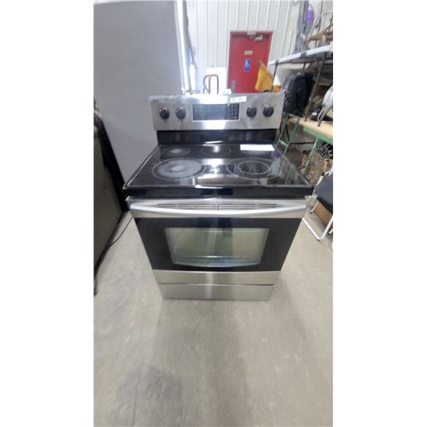 Samsung Stainless Steel Electric Range with Ceramic Glass Cooktop and Self-Clean Oven
