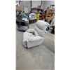 Image 3 : Best Home Furnishings Power Recliner Chair with Wired Remote, Light Gray Fabric New Store Display