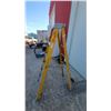 Image 3 : Reynolds 6' Fiberglass Step Ladder with Aluminum Steps
