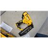 Image 3 : DeWalt 20-Volt Max XR Brushless 16-Gauge Straight Finish Nailer Model DCN662B Believ New