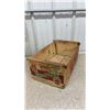 Image 5 : Vintage Shell Oil 5-Gallon Pail and BC Apples Box