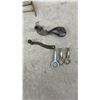 Image 5 : Vintage Cabinet Hardware Lot: Snaps, Legs, Handles, Cranks, and More