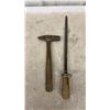Image 4 : Vintage Carpentry Tools Lot: Vise, Brushes, Gimlets, Tape, Rasp, and More
