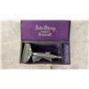 Image 7 : Vintage Shaving Lot: Five Safety Razors, Four Brushes, Blades, Twinplex Stropper, and More