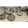 Image 3 : Aluminum Roasting Pans, Angel Food Cake Pan, Colanders, Serving Tray, Knives, and More