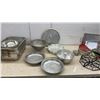 Image 4 : Aluminum Roasting Pans, Angel Food Cake Pan, Colanders, Serving Tray, Knives, and More