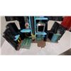 Image 8 : Spin Master Batman 2-in-1 Batcave Transformation Playset Action Figure