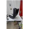 Image 5 : X Rocker 2.1 Floor Gaming Chair with Built-In Stereo Sound System, Black and Gray