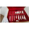 Image 3 : Community Plate by Oneida Silver-Plated Flatware Set in Wooden Chest