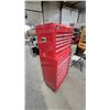 Image 8 : Mastercraft Two-Piece Rolling Tool Chest with Top Box and Bottom Cabinet