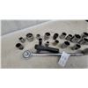 Image 3 : 3/4"-Inch Drive Ratchet with Chrome Sockets in Assorted Sizes, 6 and 12-Point, and More