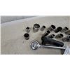 Image 4 : 3/4"-Inch Drive Ratchet with Chrome Sockets in Assorted Sizes, 6 and 12-Point, and More