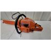 Image 2 : Husqvarna 266 SE Gas-Powered Chainsaw with Bar Cover