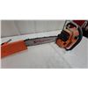 Image 5 : Husqvarna 266 SE Gas-Powered Chainsaw with Bar Cover