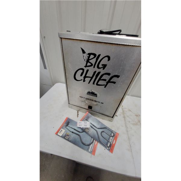 Big Chief Electric Smoker by Smokehouse Products with Two Replacement Heating Elements