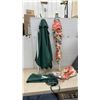 Image 1 : 2 Patio / Beach Umbrellas with Carrying Bags