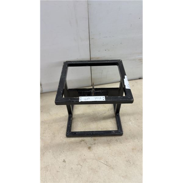 Wood Splitter, 13 x 12 x 13"