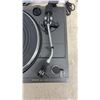 Image 6 : Hitachi Turntable & Headphones