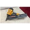 Image 2 : 2 Bostitch F21PL 21-Degree Full Round Head Framing Nailers