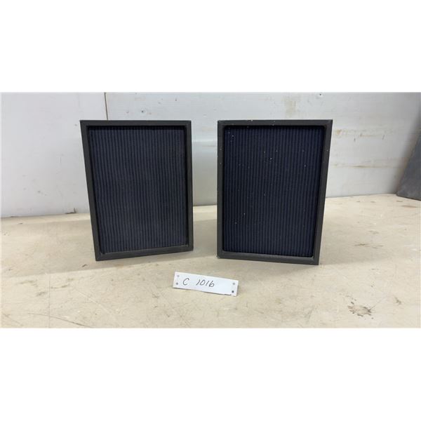Pair of Compact Passive Bookshelf Speakers with Cloth Grilles and Speaker Wire