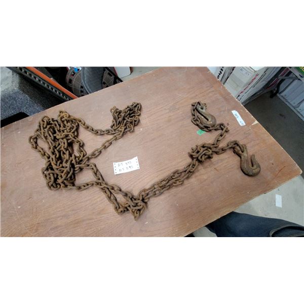 Heavy-Duty Tow Chain with Dual Hooks