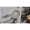 Image 5 : R Usty Tow Chains with Hooks Drill Bits Sockets Plus