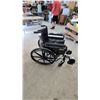 Image 4 : Drive Medical Silver Sport 2 Manual Wheelchair with Swing-Away Leg Rests and Full-Length Armrests