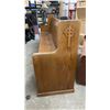 Image 2 : Solid Oak Church Pew with Celtic Cross Detail 97 x 21 x 40