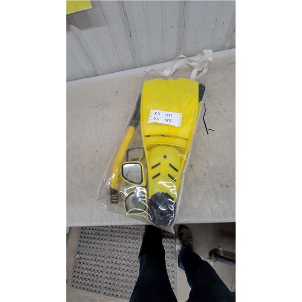 Catalina Dive Gear Snorkel Set with Yellow Fins Size 7-8 Medium, Mask, and Snorkel