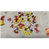 Image 6 : Tudor Tru-Action Electric Football Game Model 500 with Players and Original Box