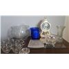Image 1 : Glassware and Decorative Mantel Clock