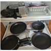 Image 1 : Cookware Set with Frying Pans, Grater, and Baking Trays