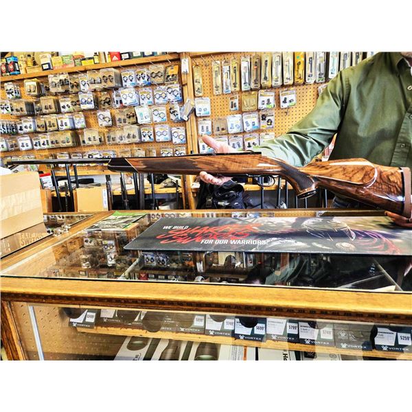 Weatherby Custom Mark V Deluxe 224 WBY Varmint Master Rifle