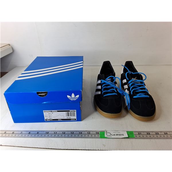 Men's Adidas Runners, NIB-11