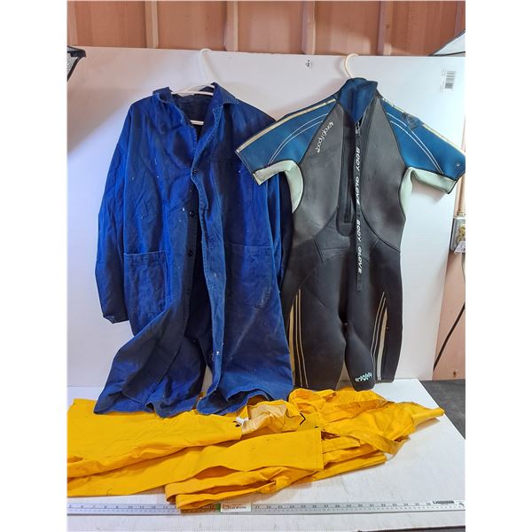 Womens Wet Suit Size 11/12, Shop Coat, Rain Suit Coveralls