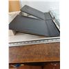 Image 9 : (1) Box, (2) Binders for Collector