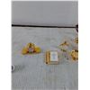Image 3 : Royal Family Ceramic Thimbles, Mini Old Testament Bible, Small Decorative Metal Knickknacks