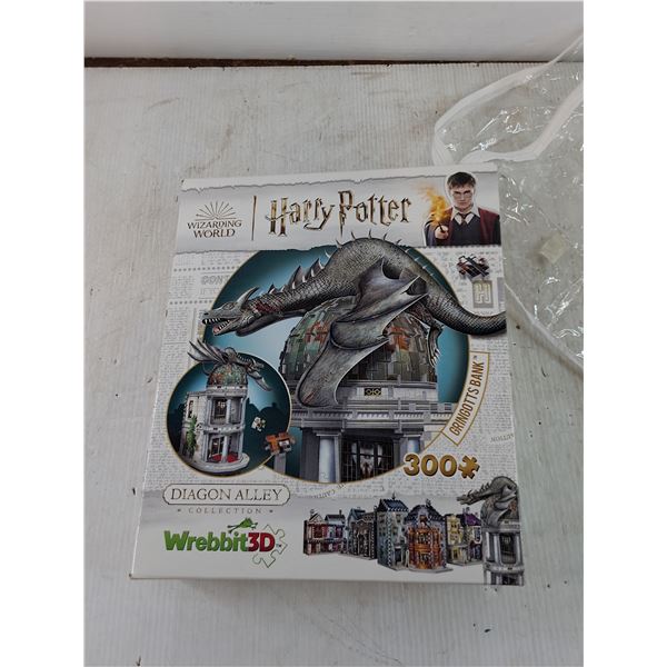 Harry Potter Dragon Alley 3D Puzzle Set As-Is