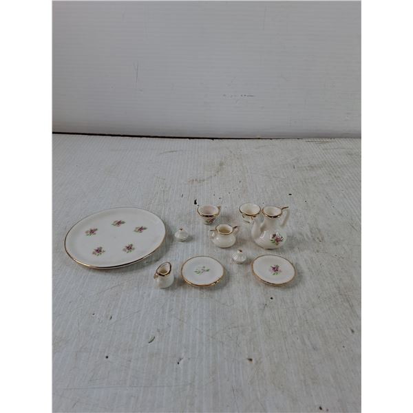 (10) Piece Miniature Set of Dishes